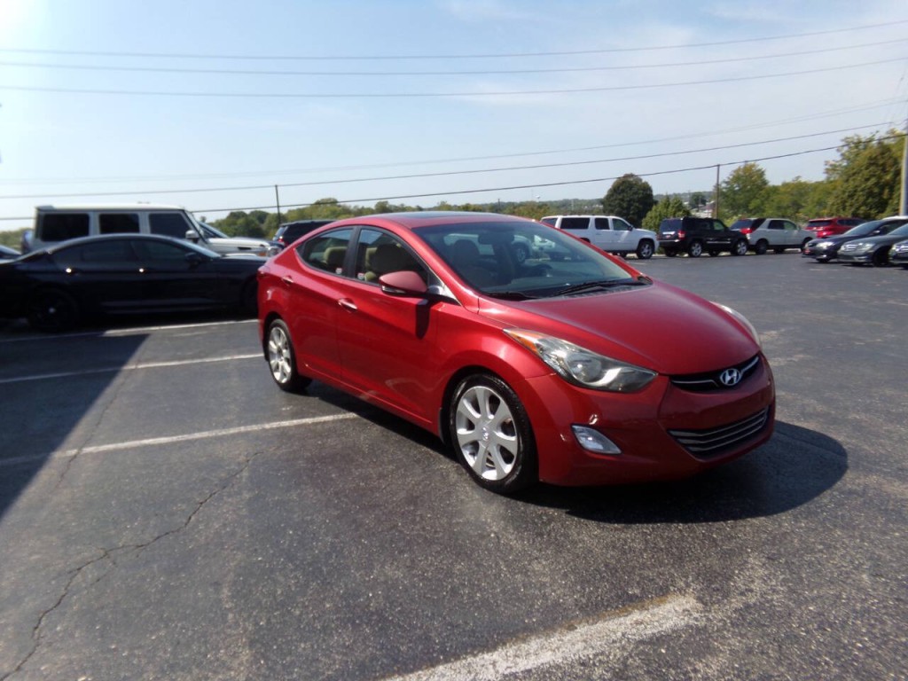 2013 Hyundai Elantra Image 4