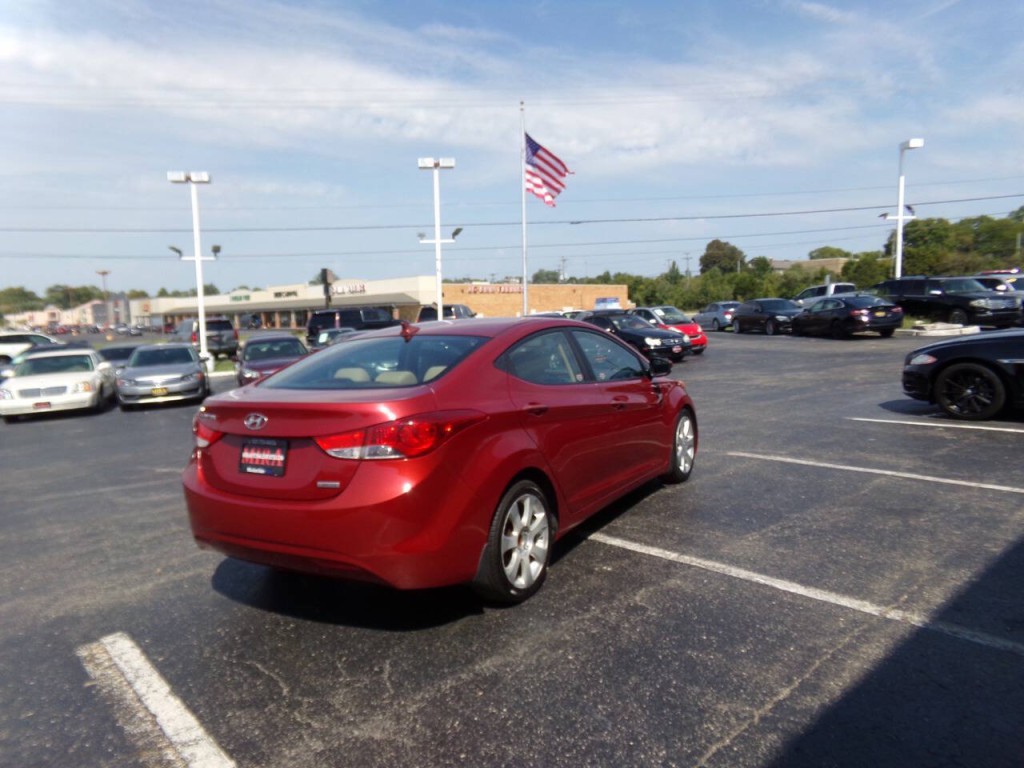 2013 Hyundai Elantra Image 6