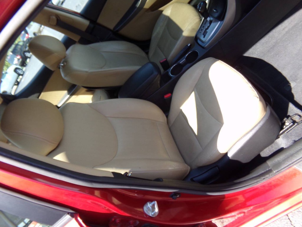 2013 Hyundai Elantra Image 27