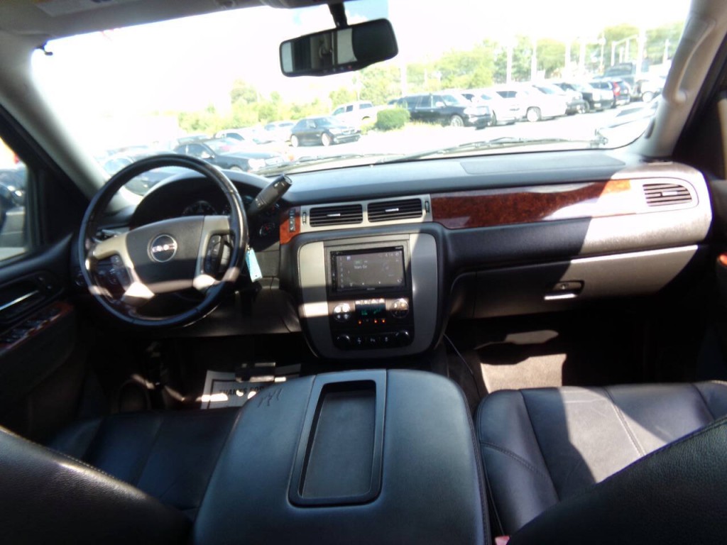 2014 GMC Yukon Image 28