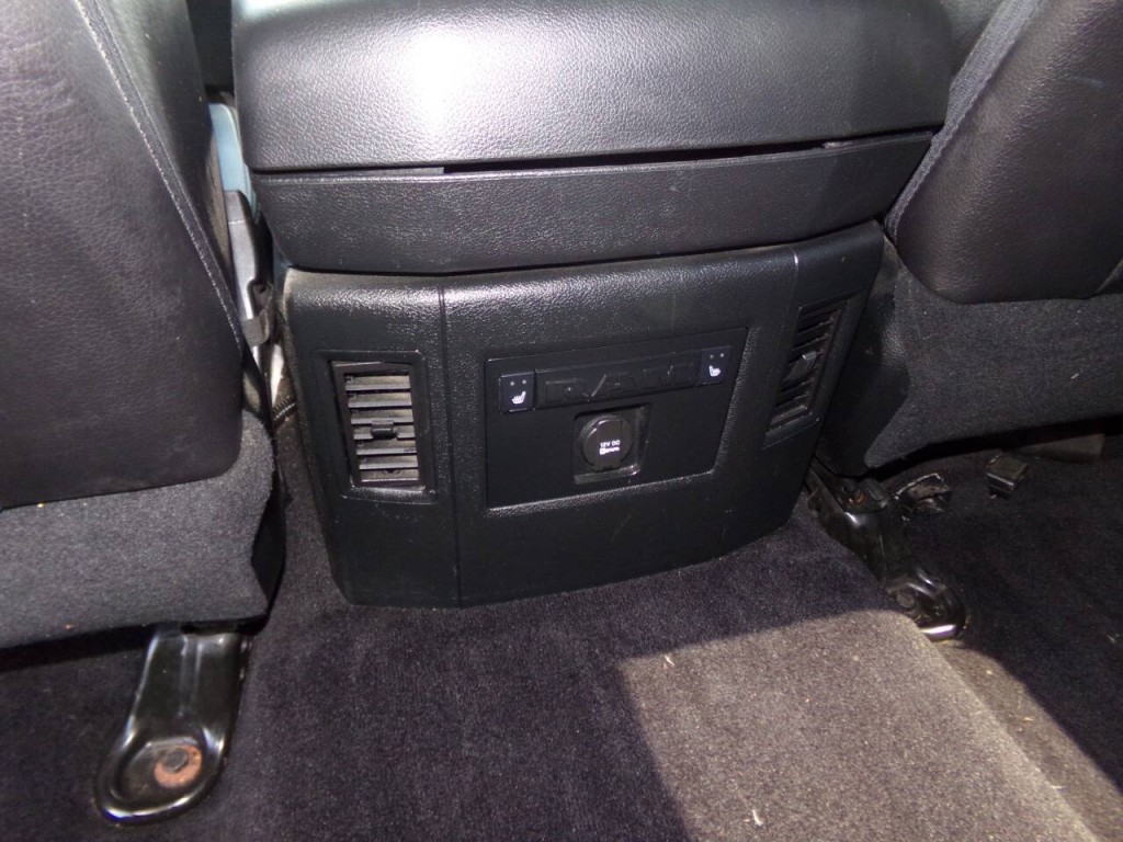 2016 RAM 1500 Image 17