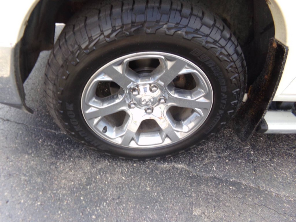 2016 RAM 1500 Image 32