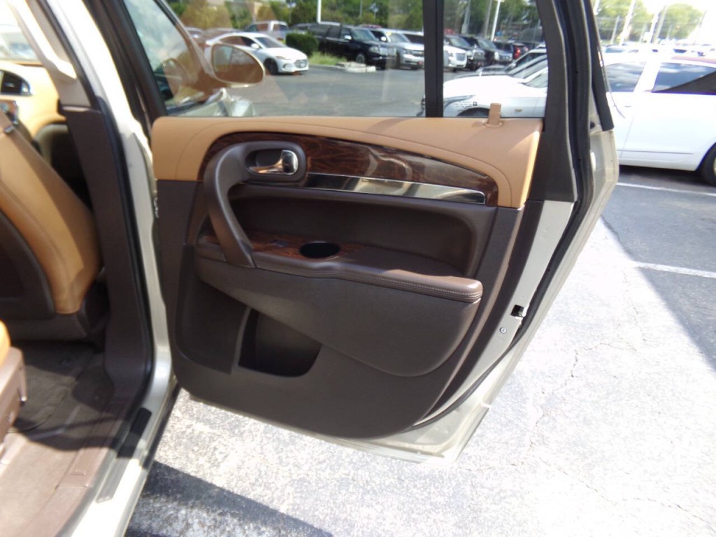 2014 Buick Enclave Image 30