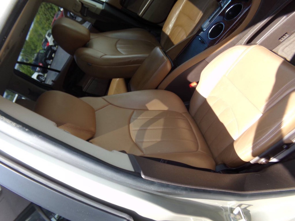 2014 Buick Enclave Image 32