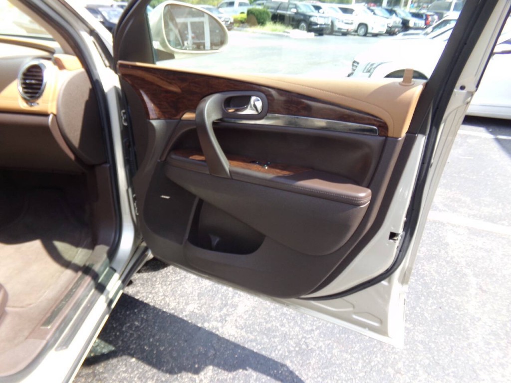 2014 Buick Enclave Image 34
