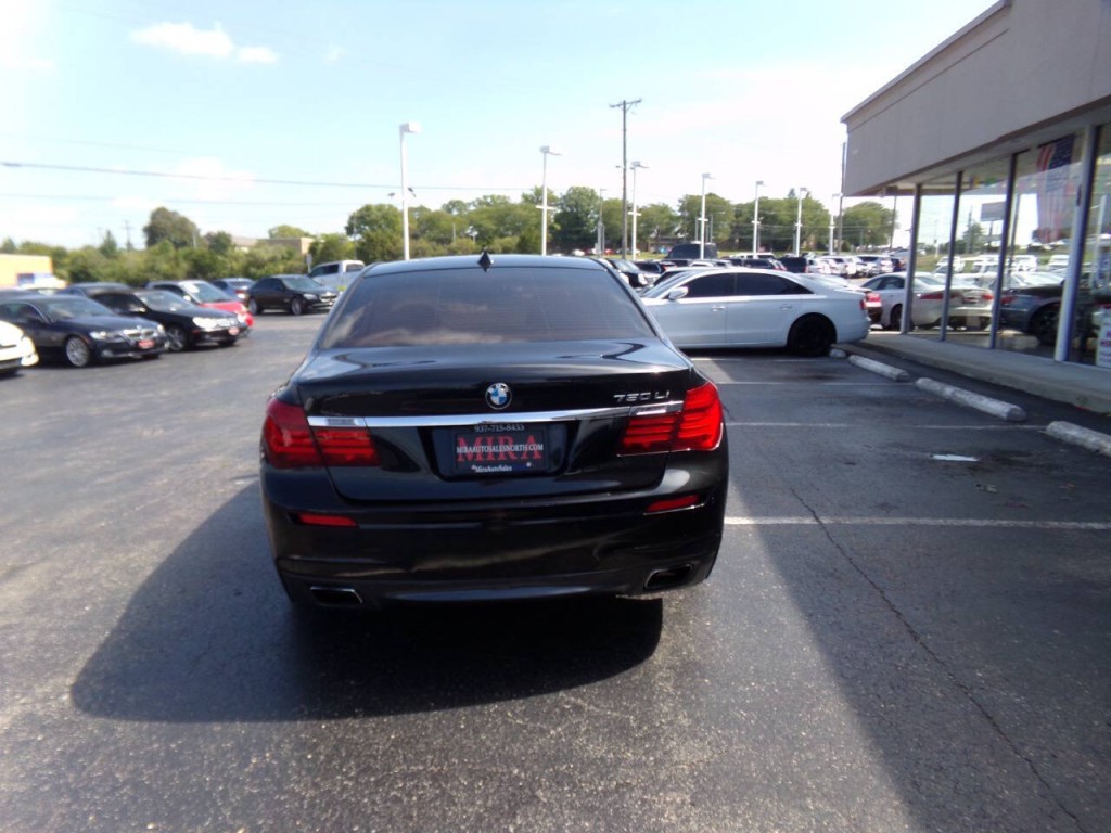 2013 BMW 7 Series Image 8