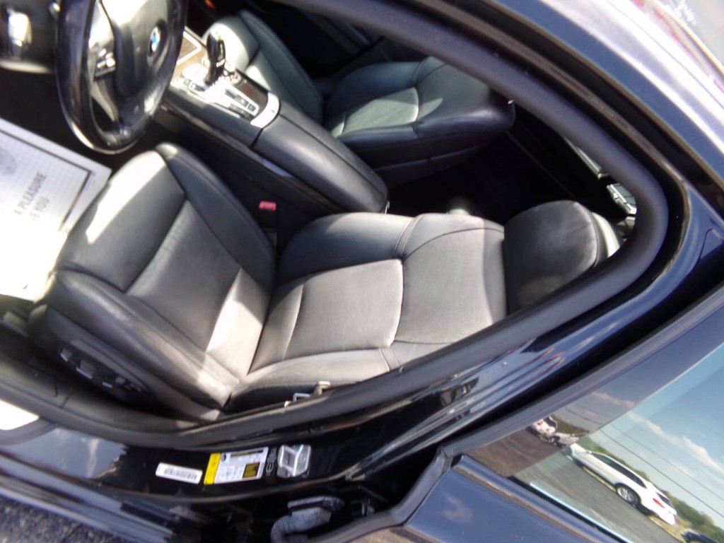 2013 BMW 7 Series Image 12