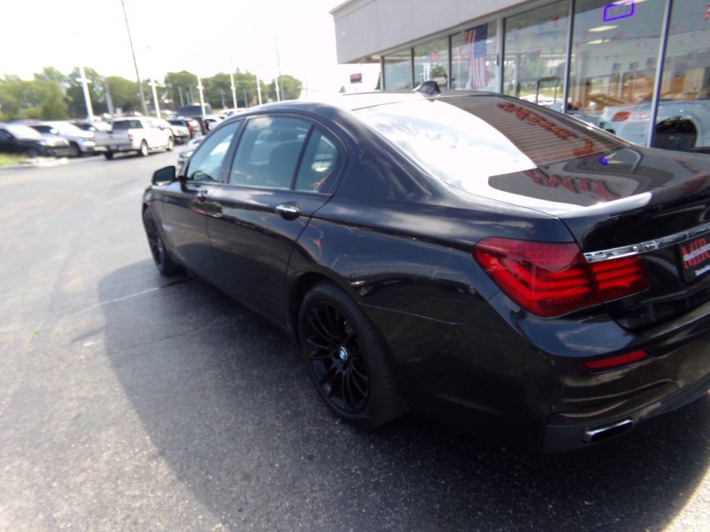 2013 BMW 7 Series Image 42