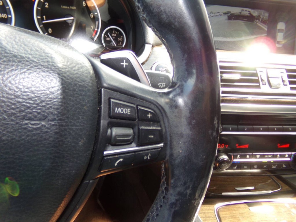 2013 BMW 7 Series Image 69