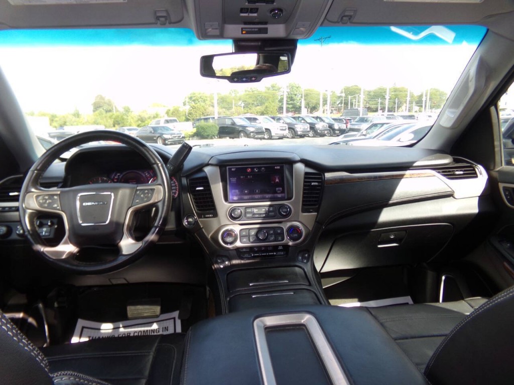 2015 GMC Yukon Image 18