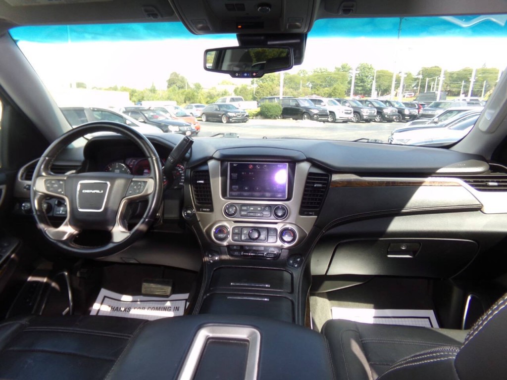 2015 GMC Yukon Image 28