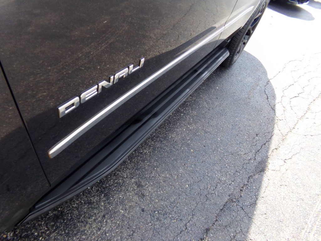 2015 GMC Yukon Image 41