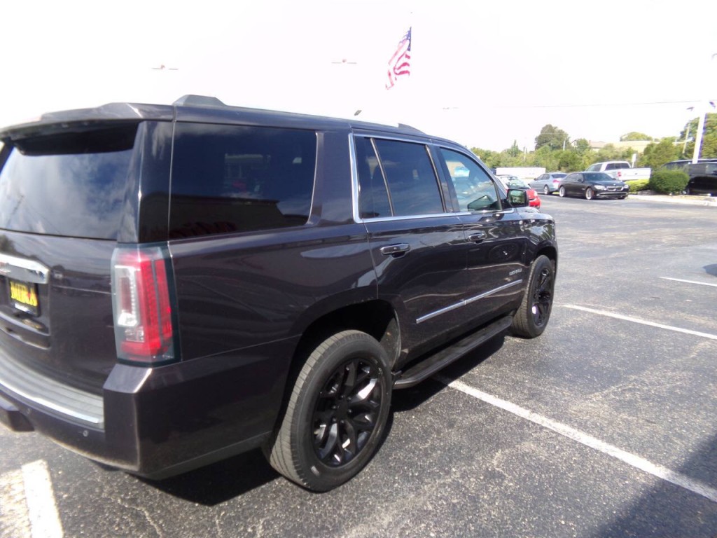 2015 GMC Yukon Image 46