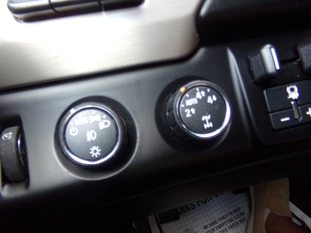 2015 GMC Yukon Image 57