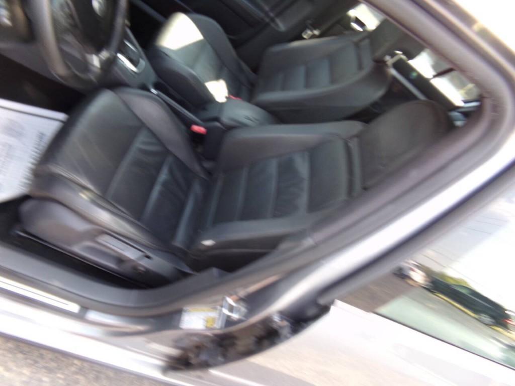 2009 Volkswagen GTI Image 11