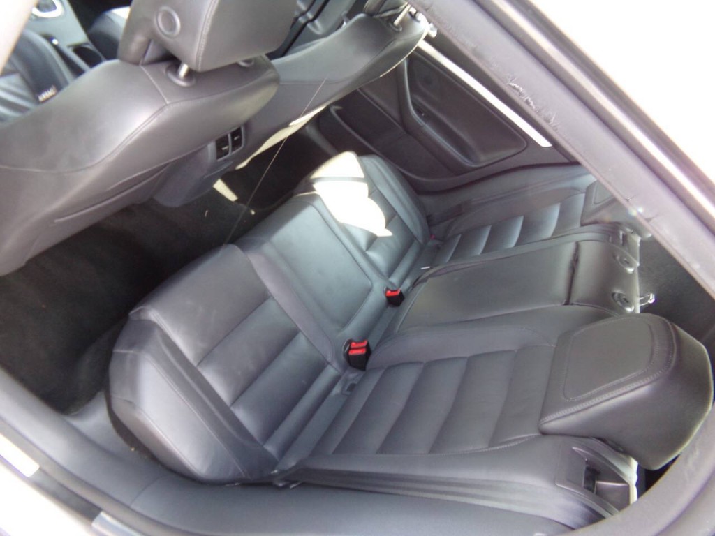 2009 Volkswagen GTI Image 14