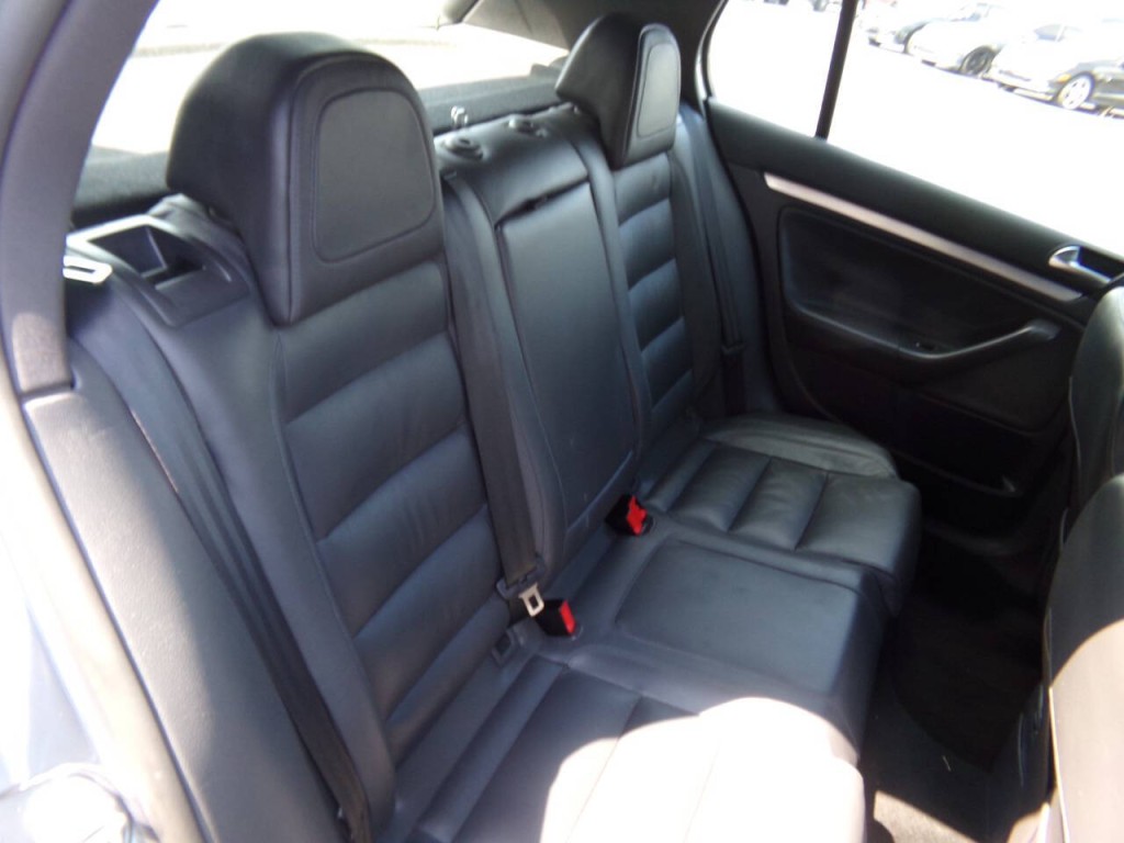 2009 Volkswagen GTI Image 23