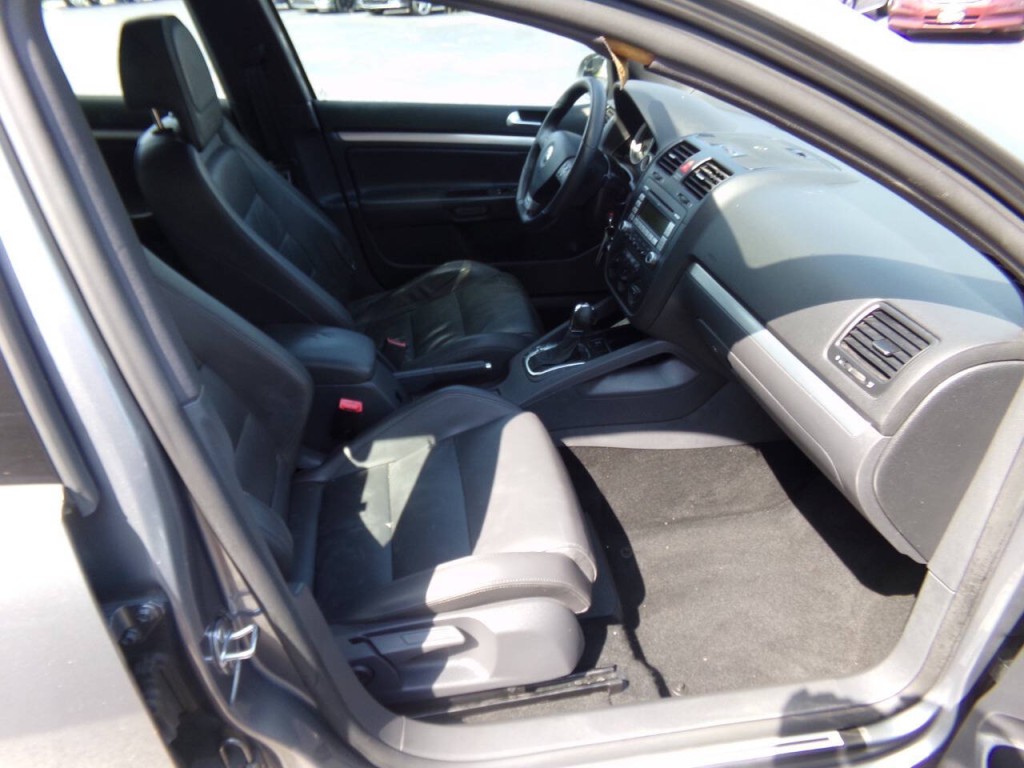 2009 Volkswagen GTI Image 26