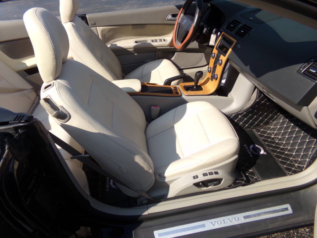 2008 Volvo C70 Image 8