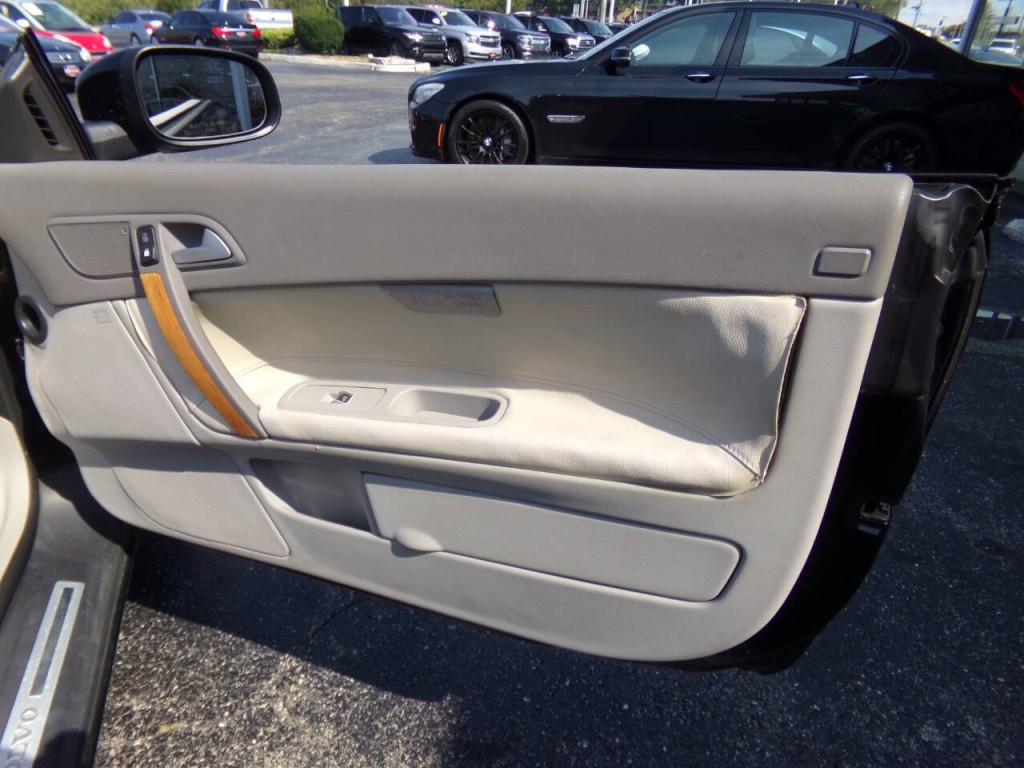 2008 Volvo C70 Image 12