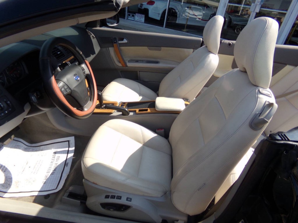 2008 Volvo C70 Image 16