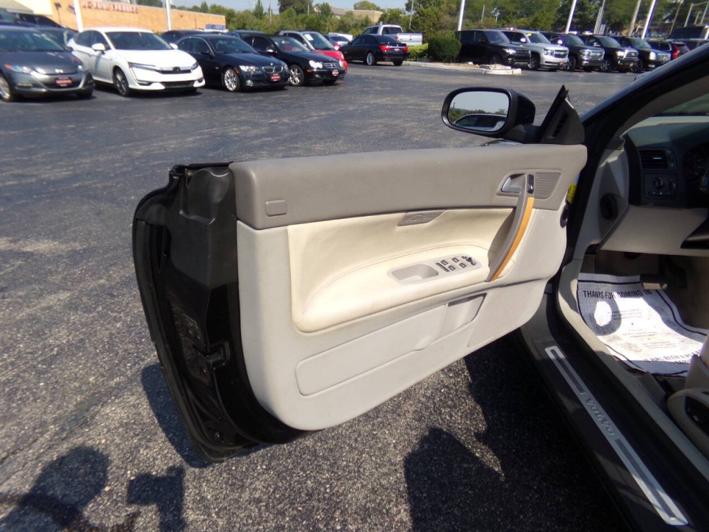 2008 Volvo C70 Image 17