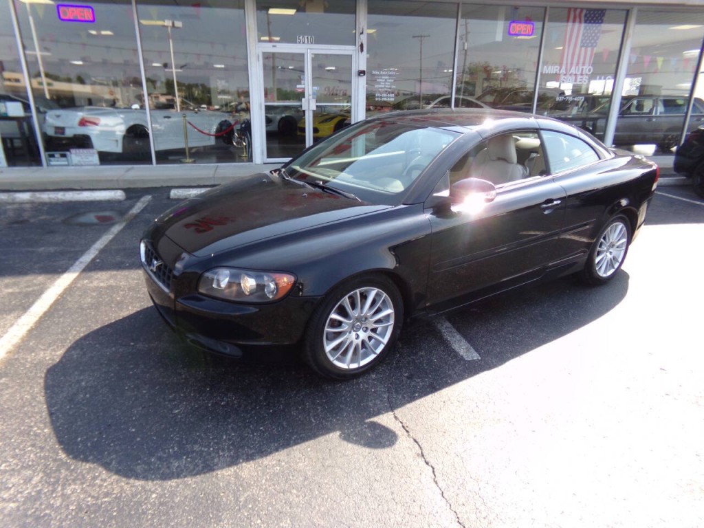 2008 Volvo C70 Image 33