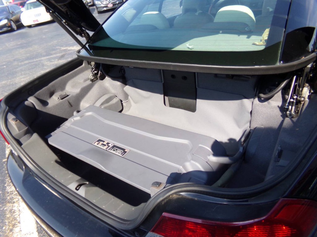 2008 Volvo C70 Image 40