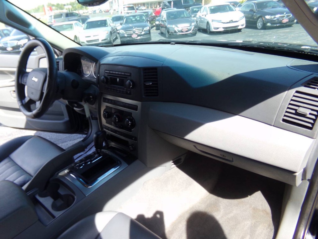 2007 Jeep Grand Cherokee Image 21