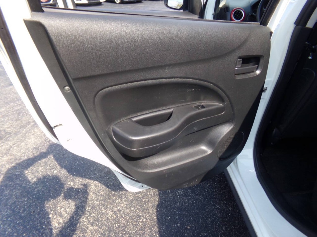 2020 Mitsubishi Mirage Image 25