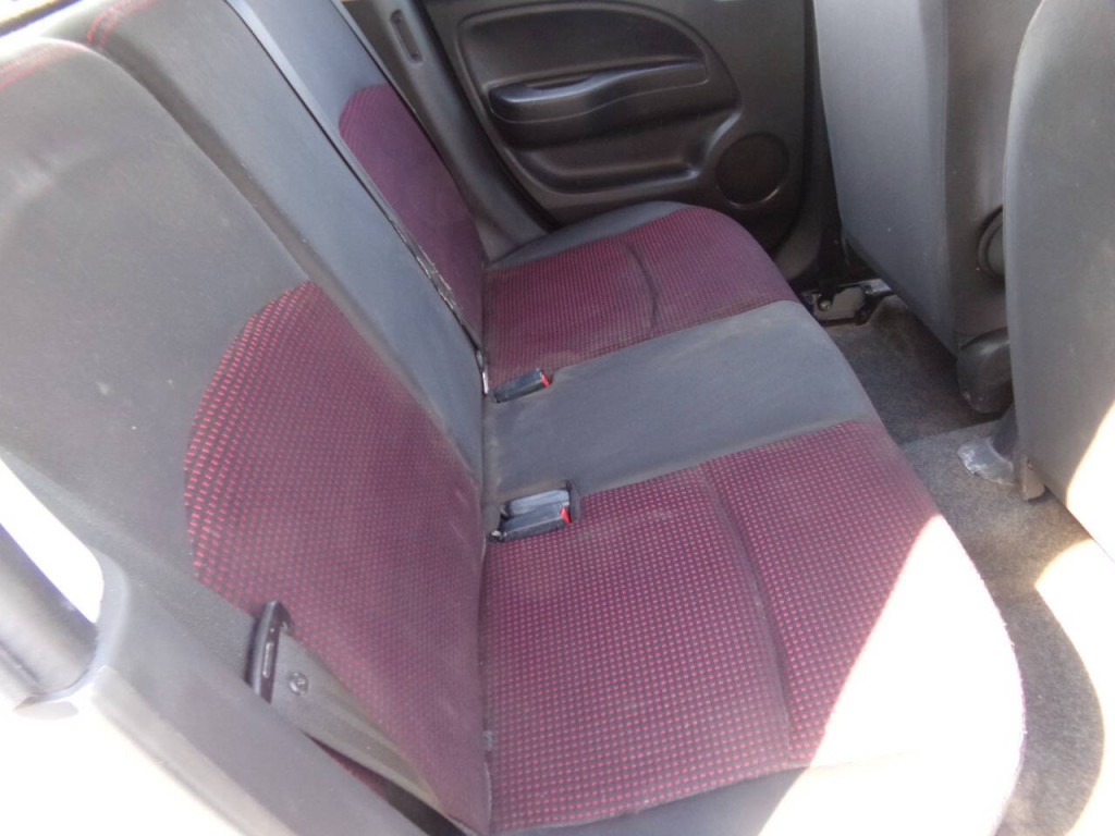 2020 Mitsubishi Mirage Image 30