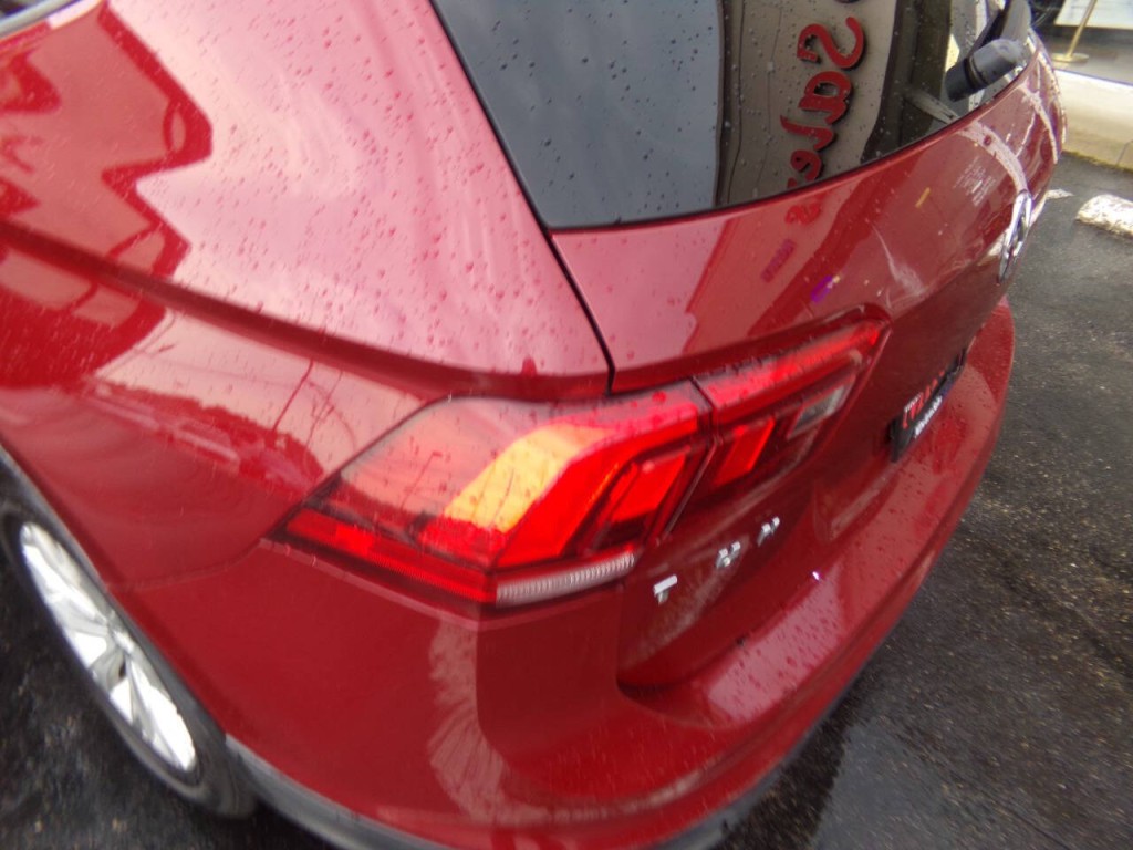 2018 Volkswagen Tiguan Image 15