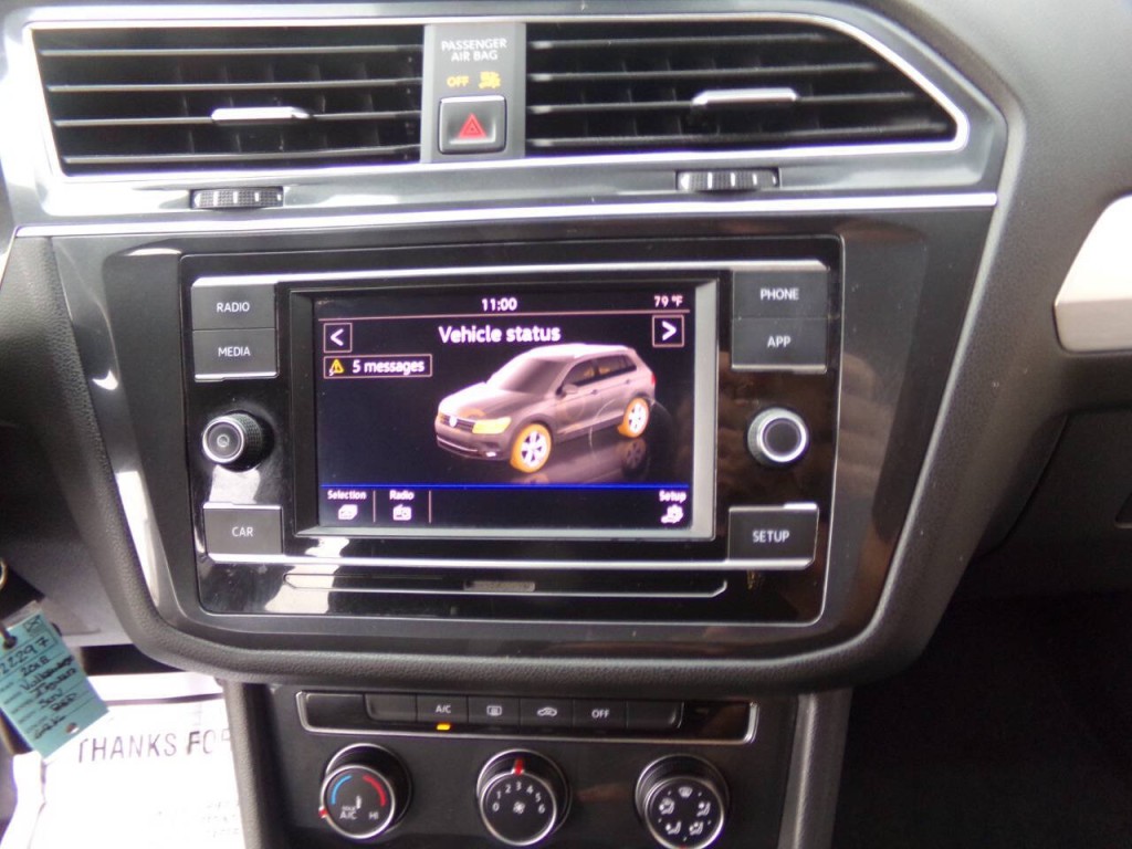 2018 Volkswagen Tiguan Image 32