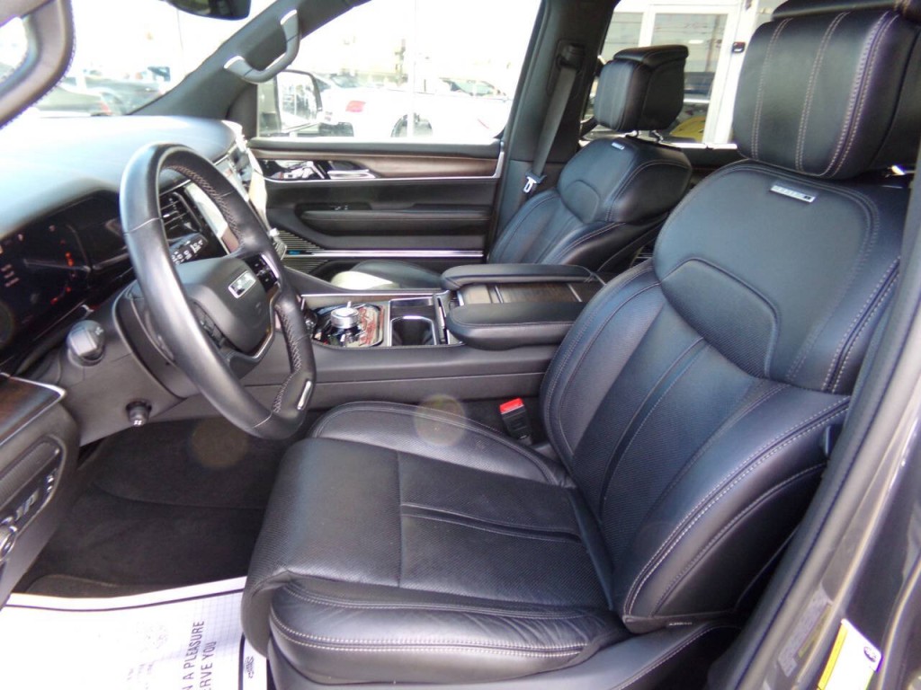 2022 Jeep Grand Cherokee Image 7