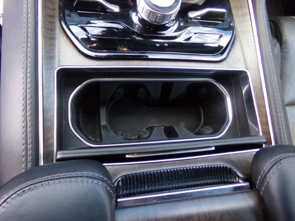 2022 Jeep Grand Cherokee Image 11
