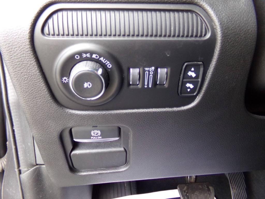 2022 Jeep Grand Cherokee Image 18