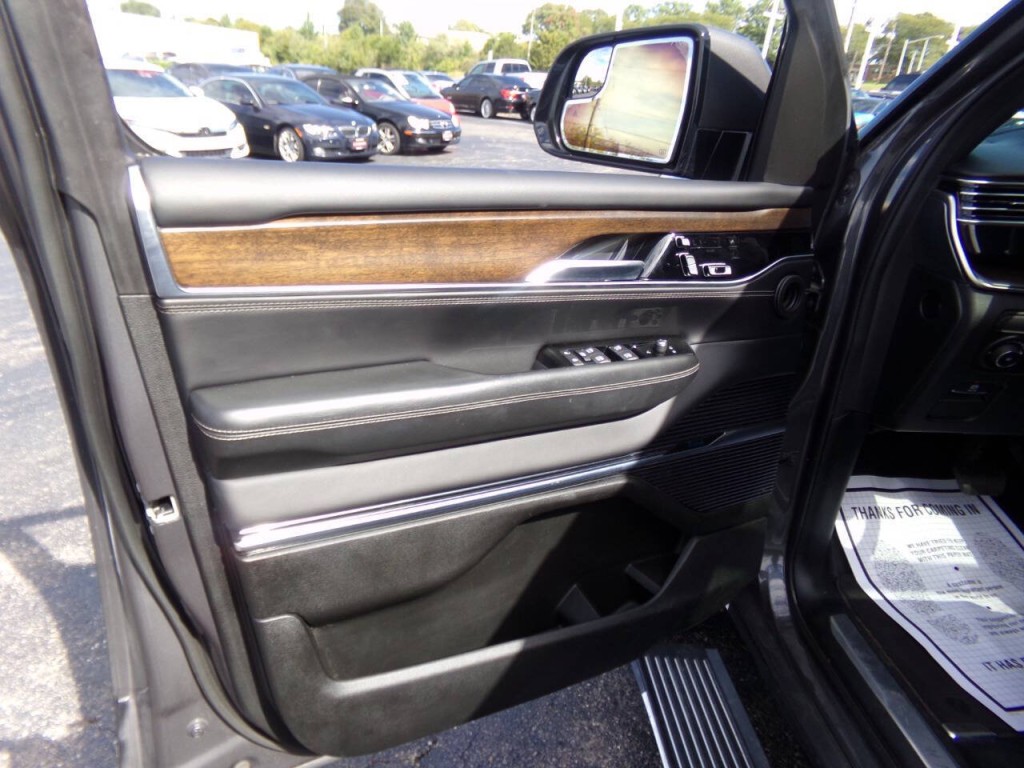 2022 Jeep Grand Cherokee Image 22