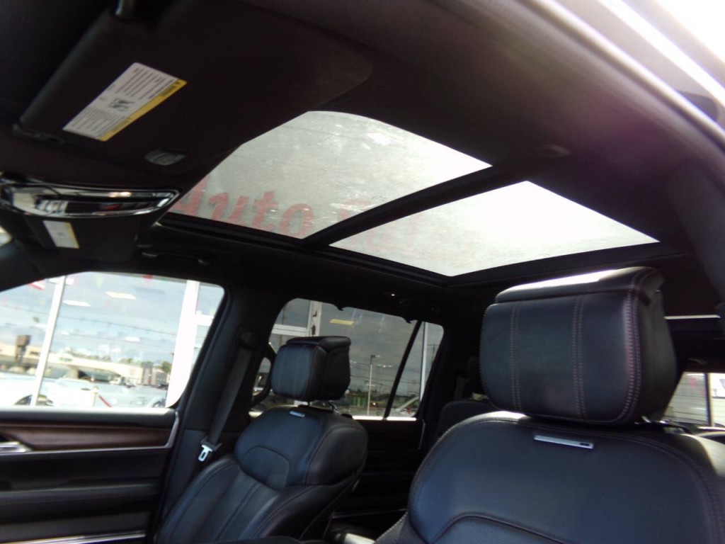 2022 Jeep Grand Cherokee Image 25