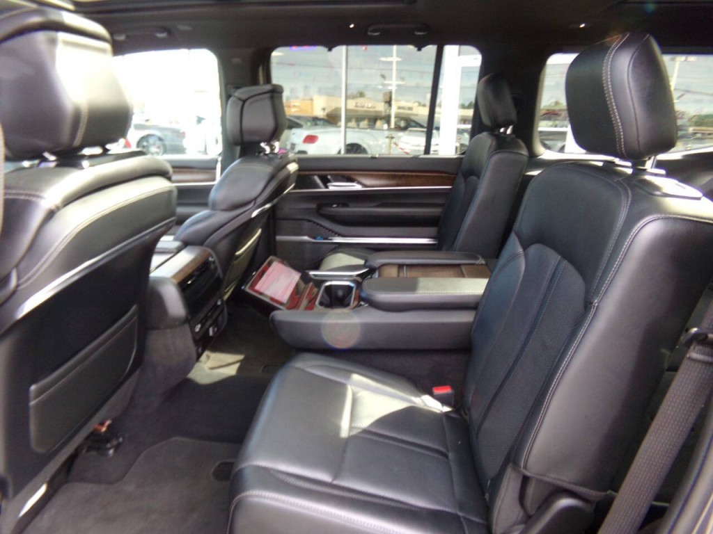 2022 Jeep Grand Cherokee Image 27