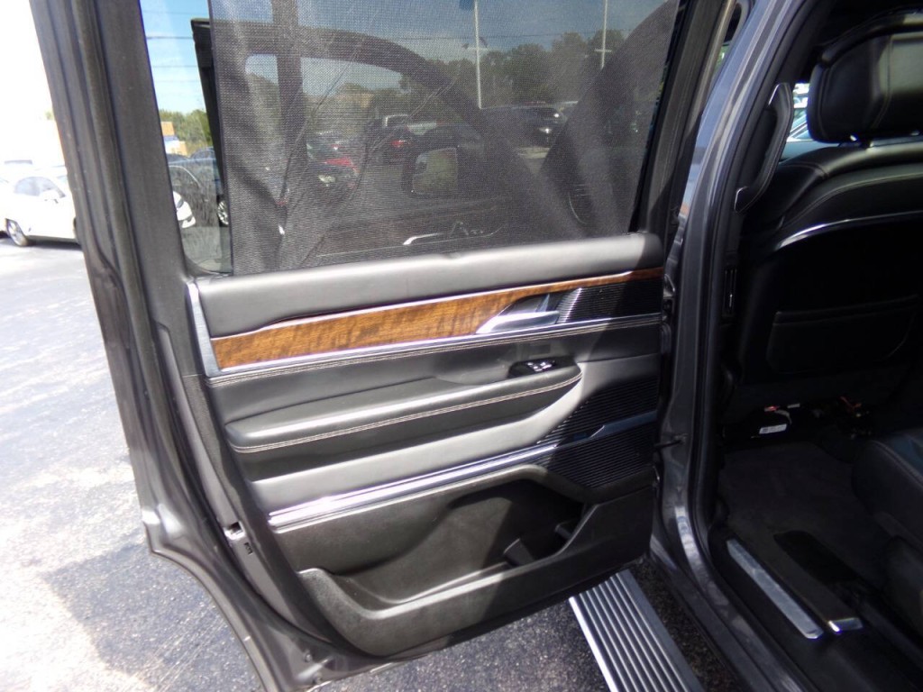 2022 Jeep Grand Cherokee Image 34