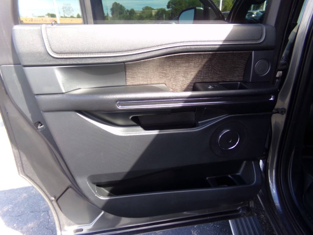 2019 Ford Expedition Image 16