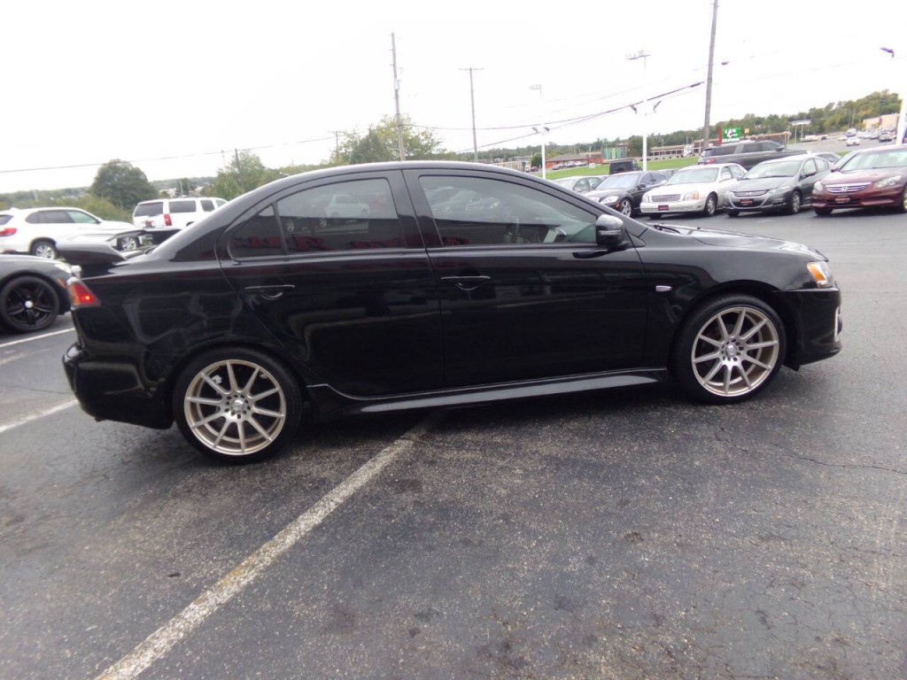 2016 Mitsubishi Lancer Image 4