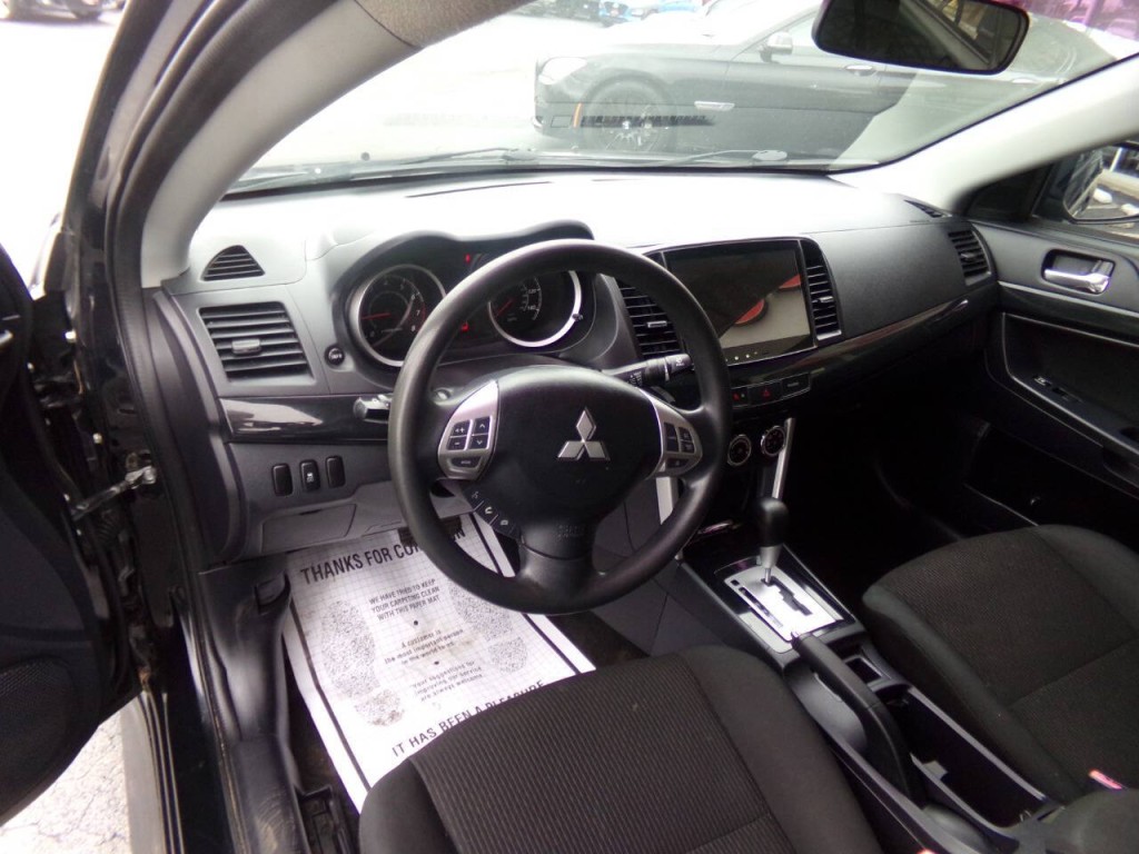 2016 Mitsubishi Lancer Image 7