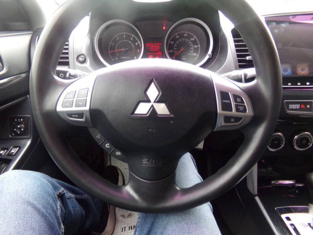 2016 Mitsubishi Lancer Image 14