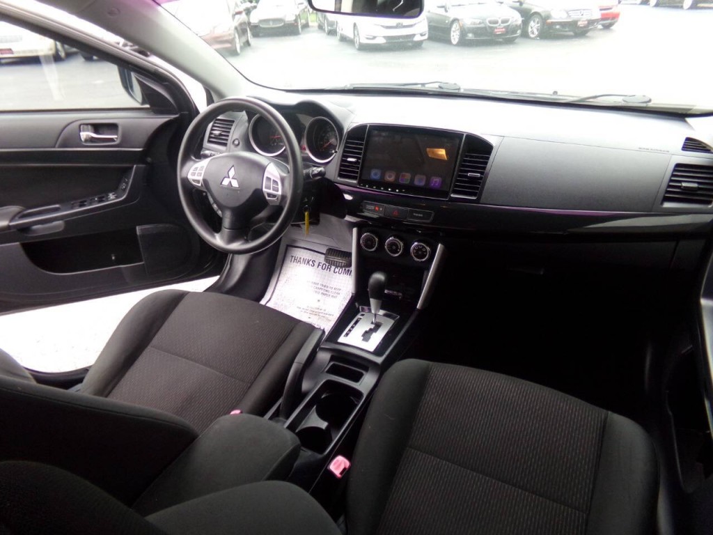 2016 Mitsubishi Lancer Image 31