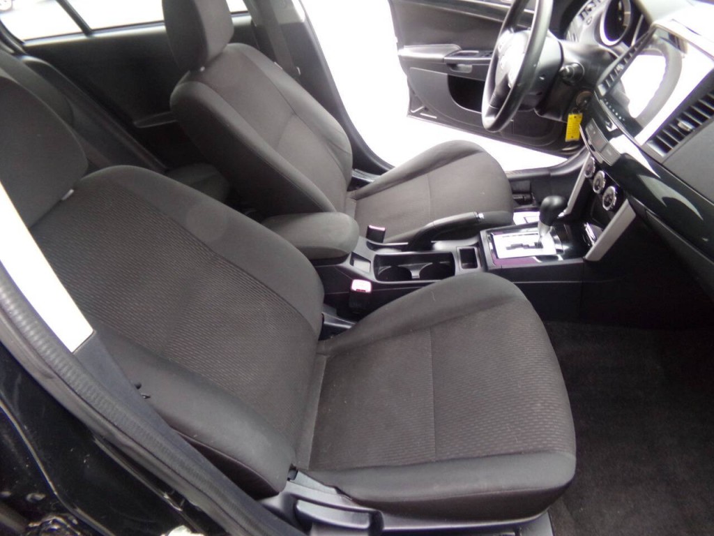 2016 Mitsubishi Lancer Image 35