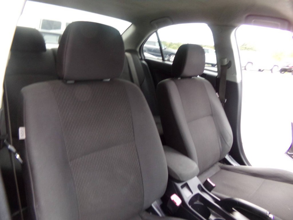 2016 Mitsubishi Lancer Image 36