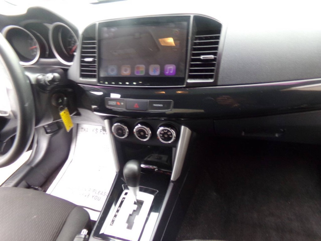 2016 Mitsubishi Lancer Image 37