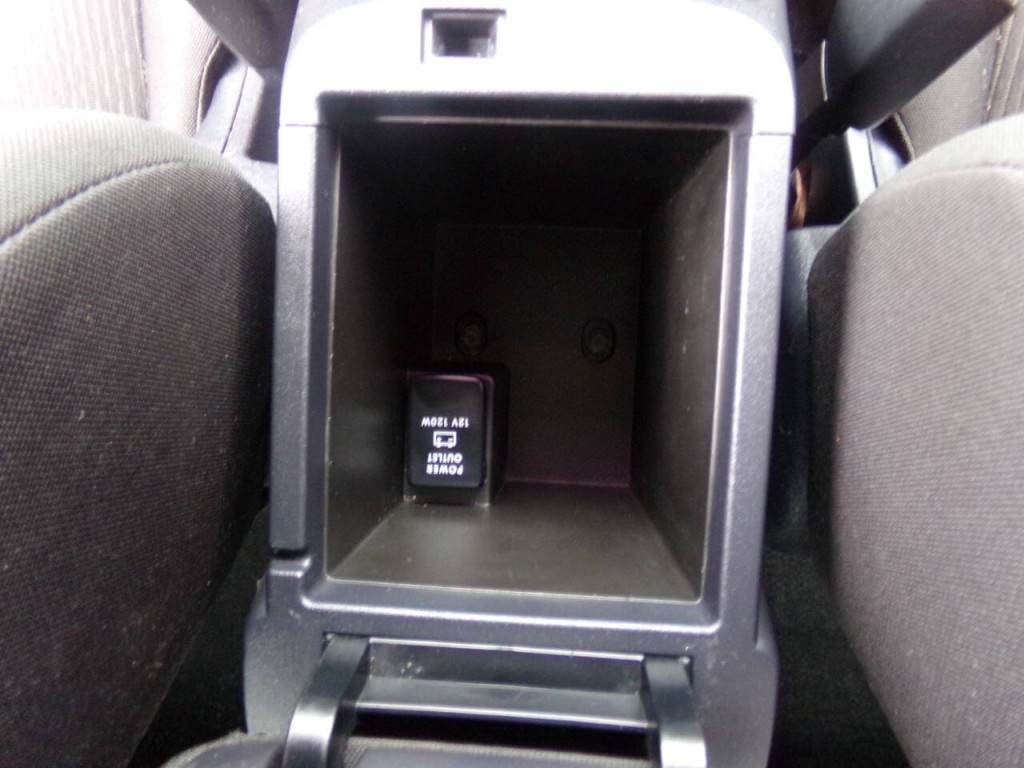 2016 Mitsubishi Lancer Image 38