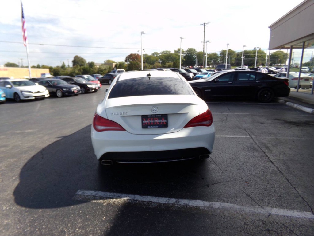 2014 Mercedes-Benz CLA-Class Image 7